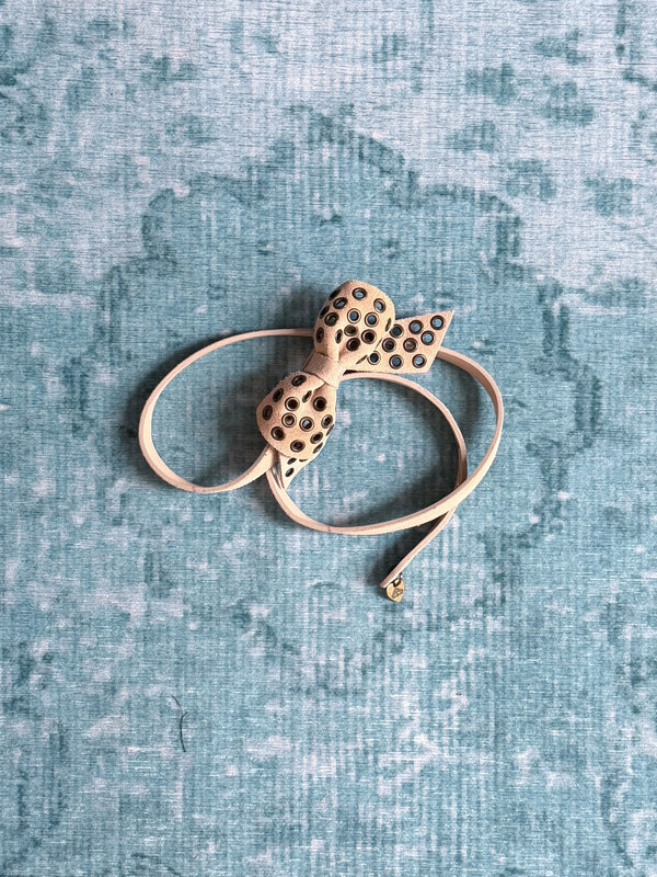 eyelet leather ribbon belt