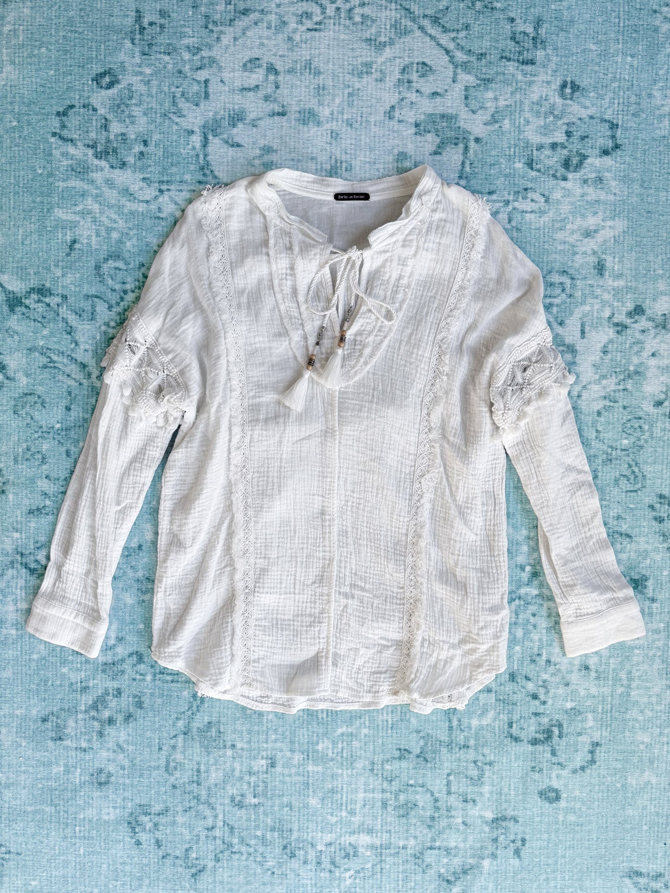 gaze lace tassel tie blouse